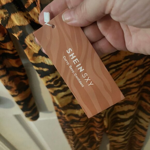 Sheer Tiger Jumpsuit Shein NWT only tried on - Picture 4 of 4